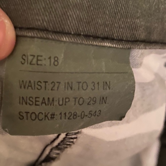 Rothco childs size 18 camo pants(too small for me) - Picture 3 of 3